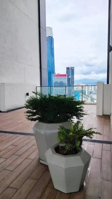 Modern City Haven Premium Amenities 2 Rooms 3 Beds Kuala Lumpur Apartment
