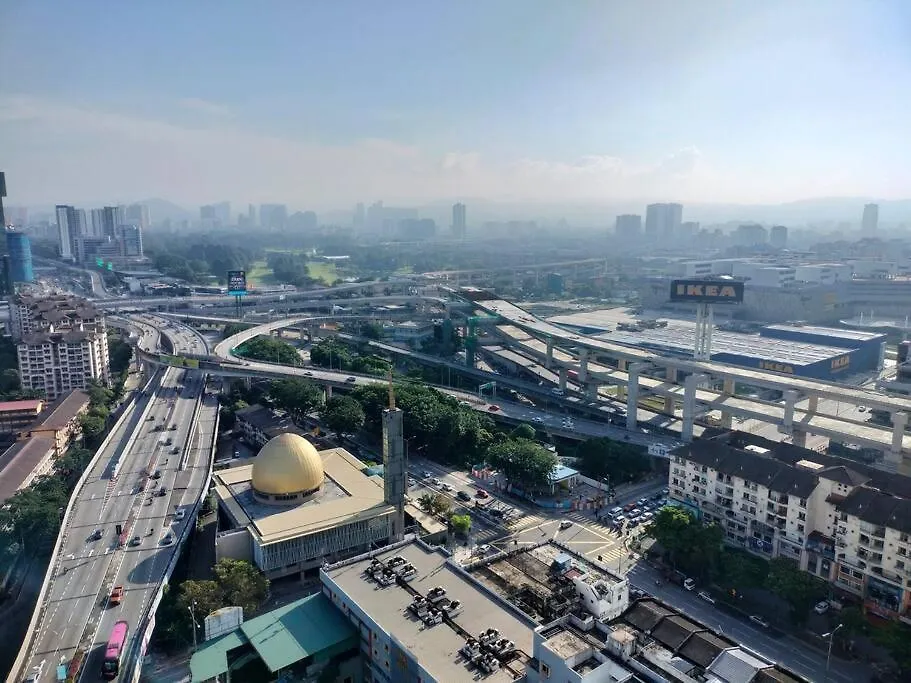 Modern City Haven Premium Amenities 2 Rooms 3 Beds Kuala Lumpur