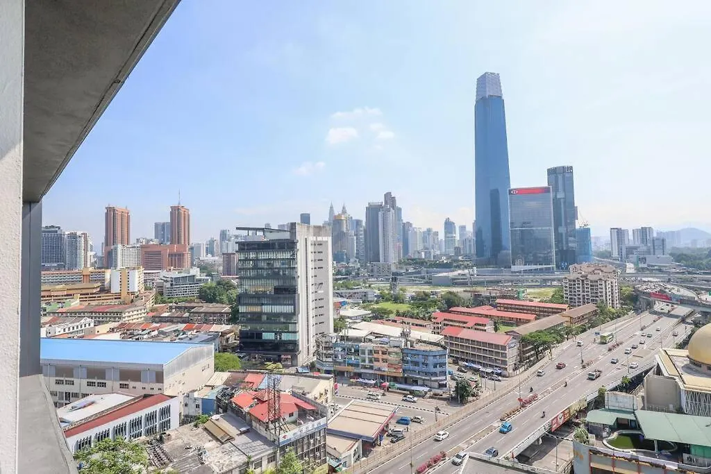 Modern City Haven Premium Amenities 2 Rooms 3 Beds Kuala Lumpur Apartment